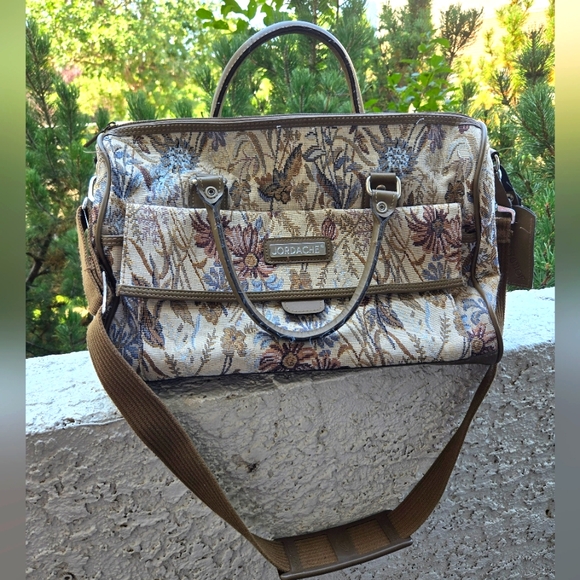 Vintage Jordache Carry On Weekend Overnight Floral Tapestry Travel Bag - Picture 1 of 16